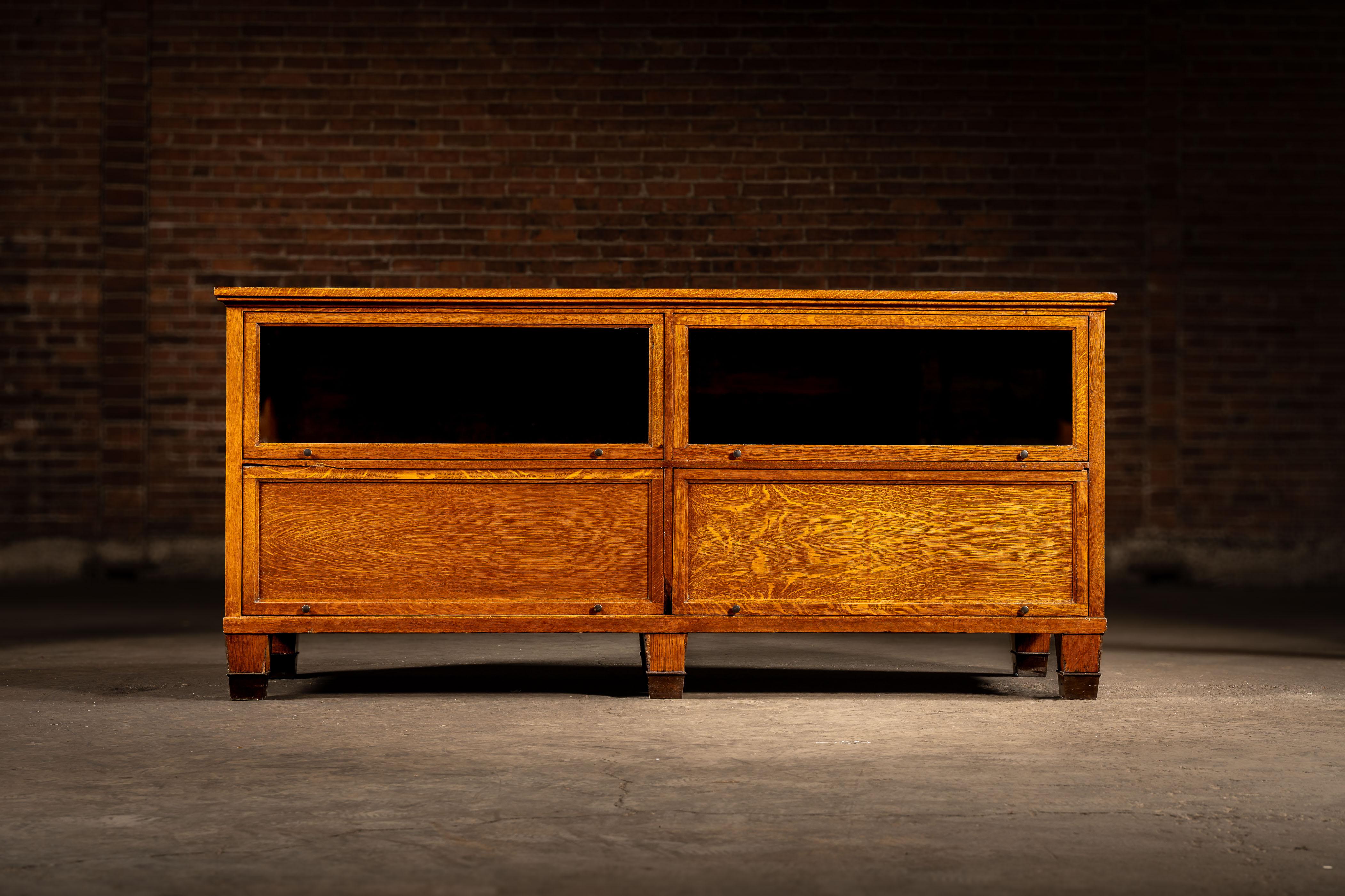 Arts and Crafts c. Isola da cucina Barrister del 1920, arte e artigianato in vendita