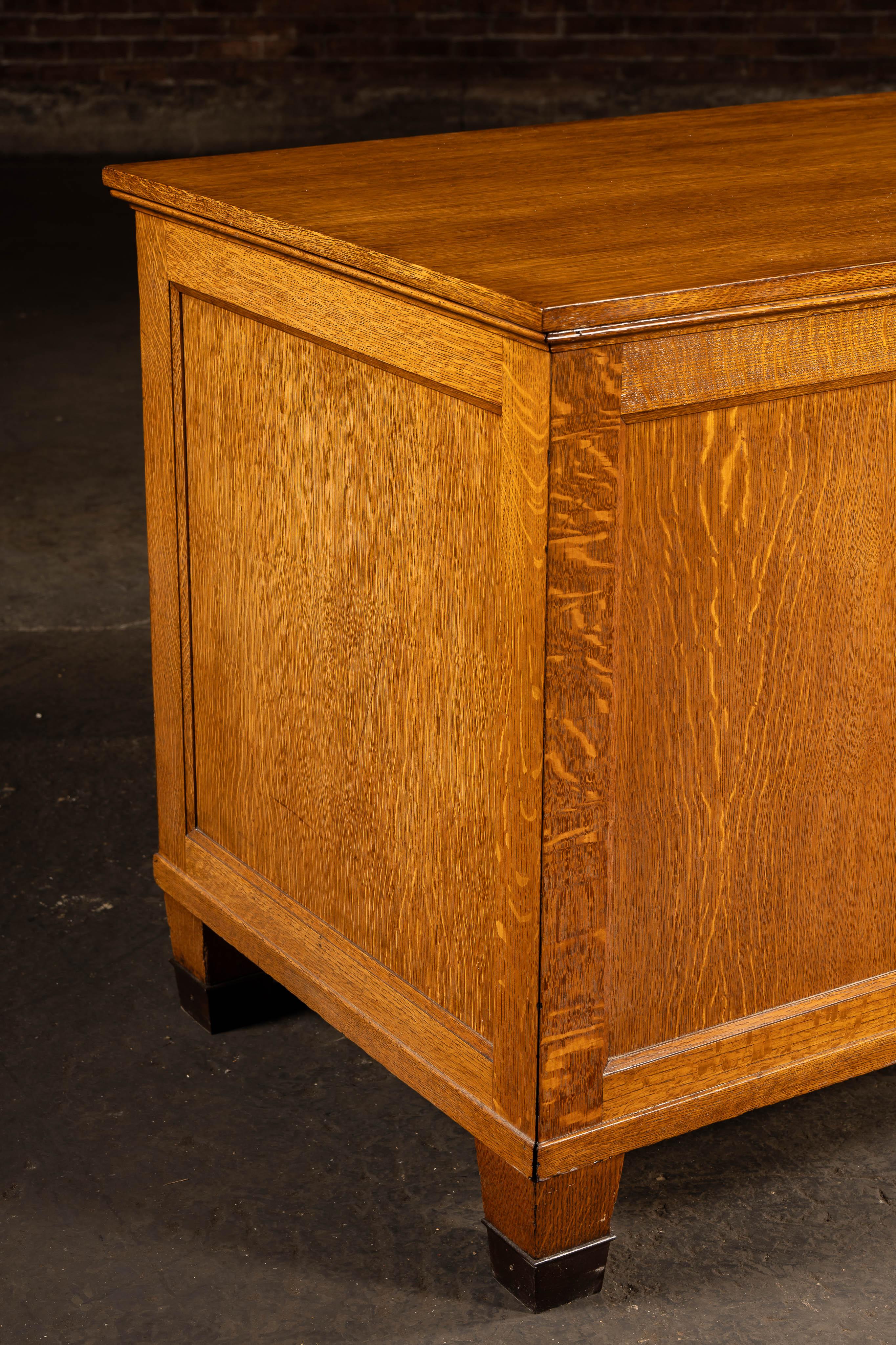 c. Isola da cucina Barrister del 1920, arte e artigianato in vendita 1