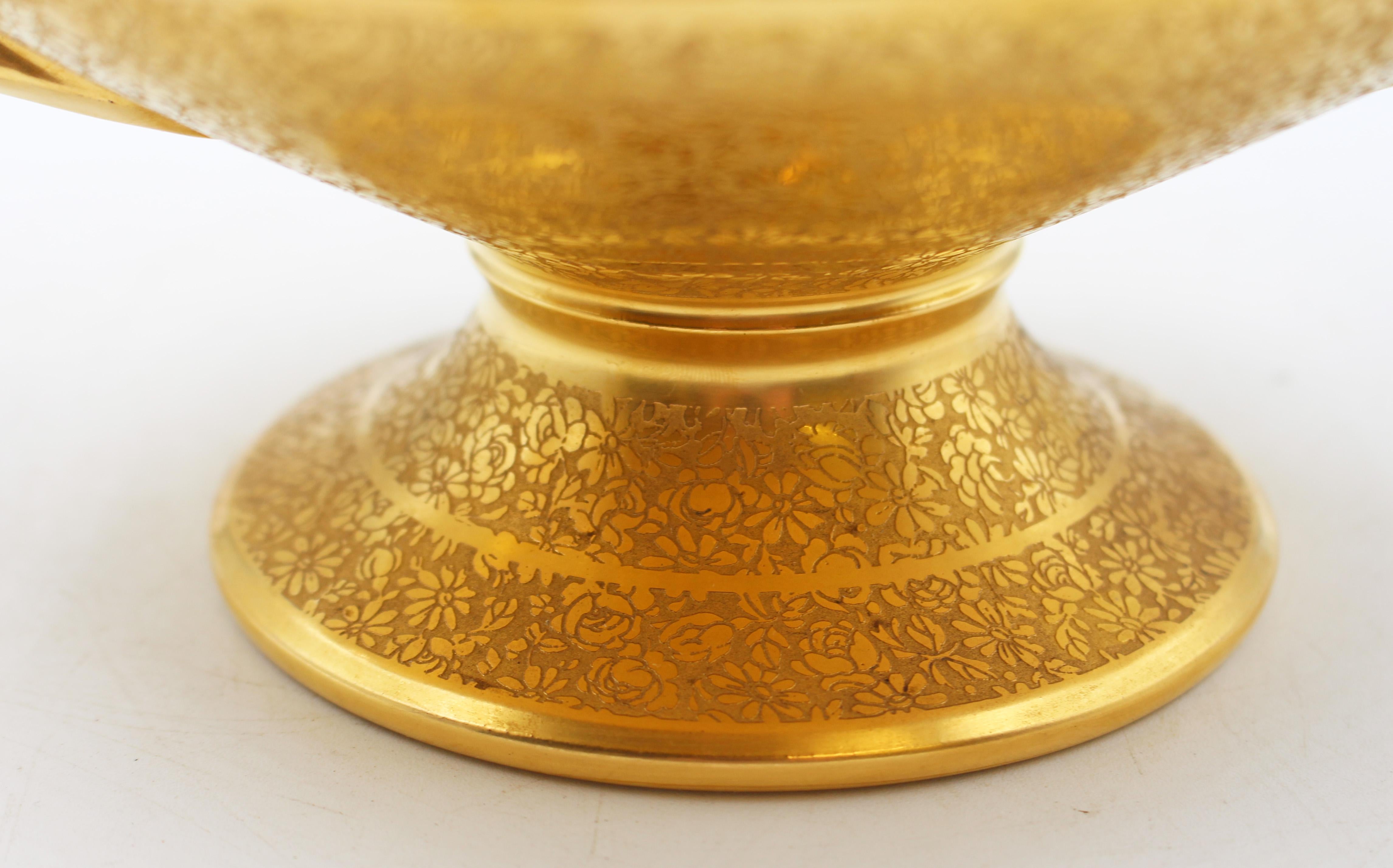 C. 1920s Art Deco Gold Encrusted Porcelain Fruit Bowl For Sale 1