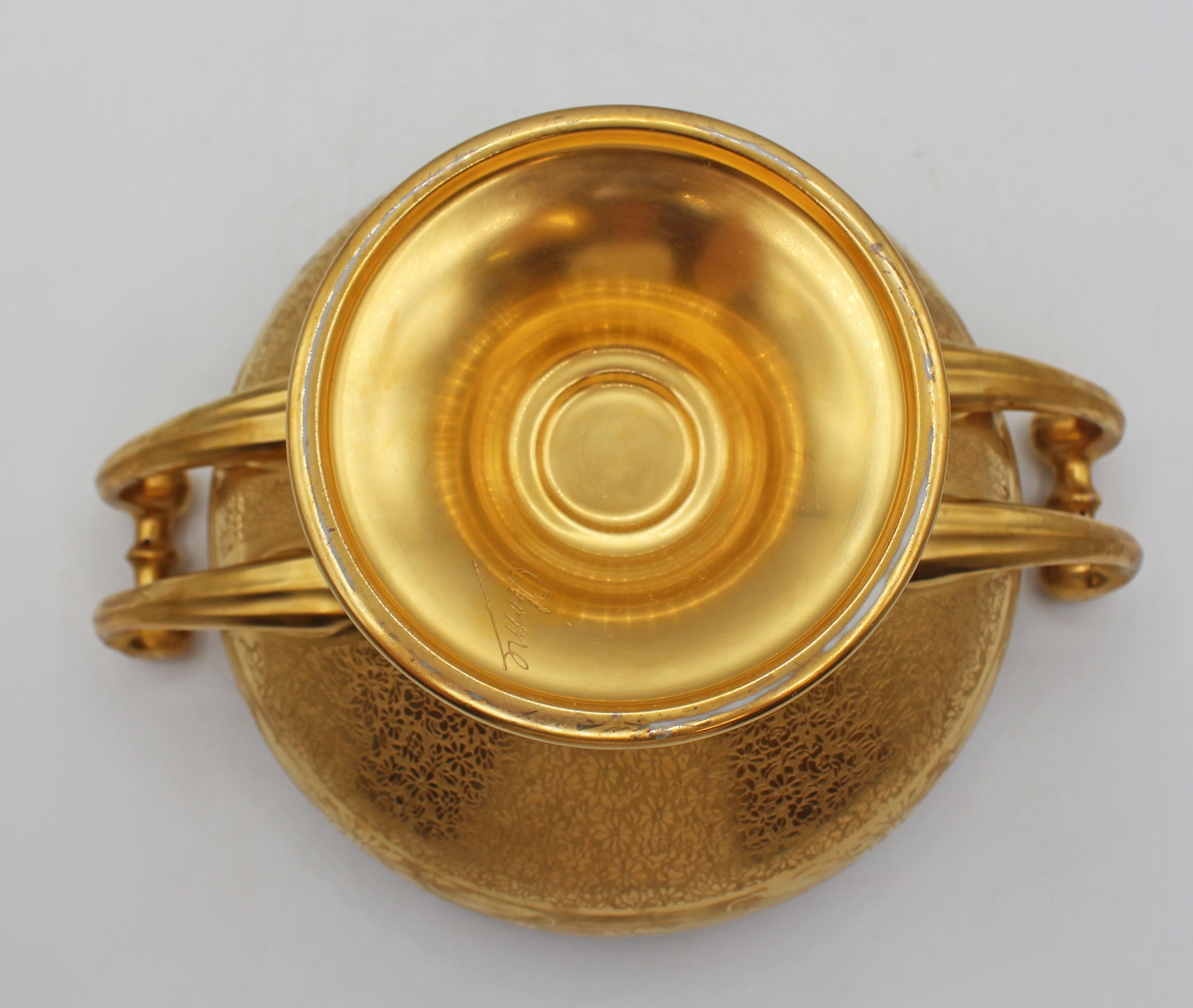 C. 1920s Art Deco Gold Encrusted Porcelain Fruit Bowl For Sale 4