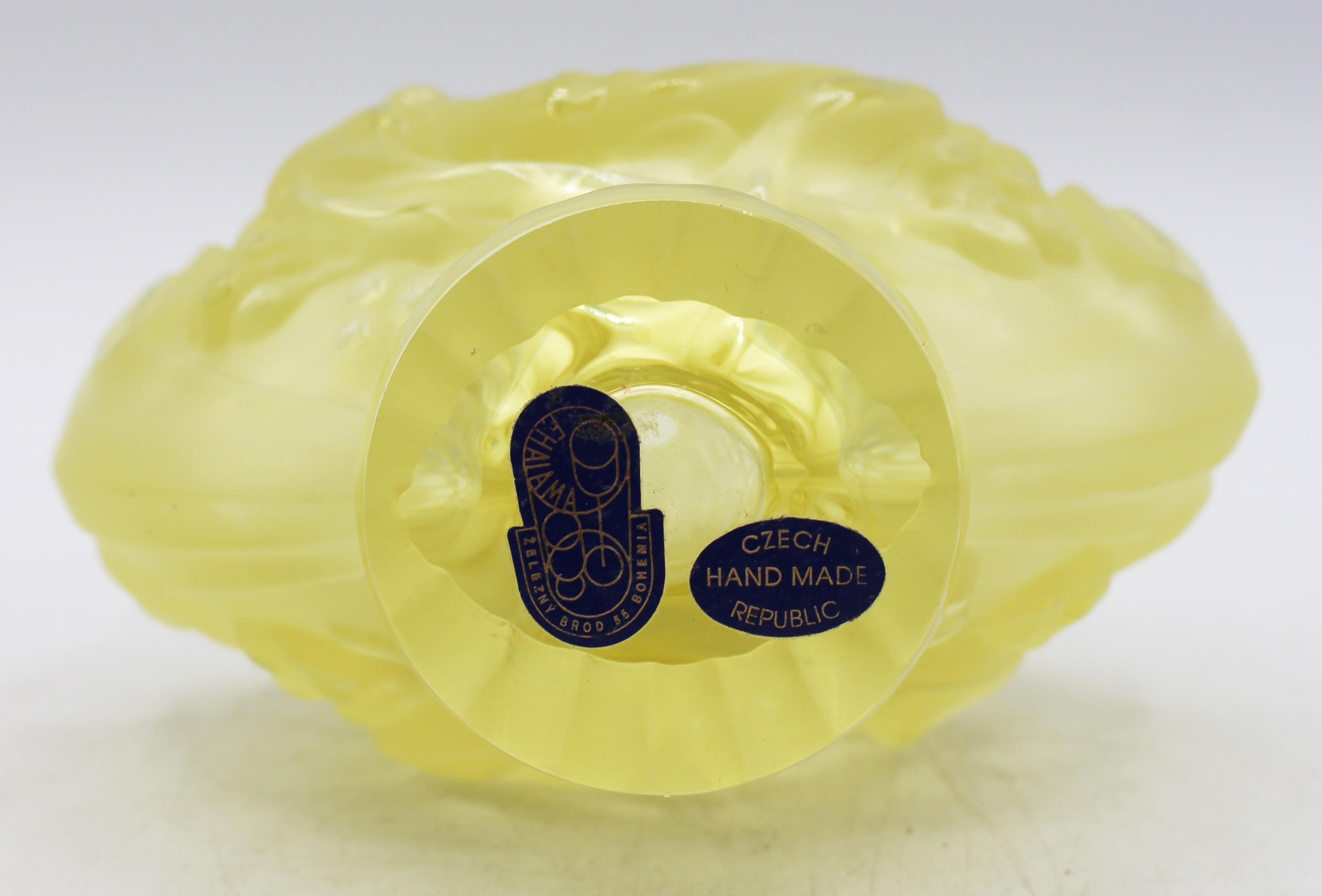 C. 1920s Czech Art Deco Lemon Yellow Frosted Glass Perfume Bottle & Stopper For Sale 3