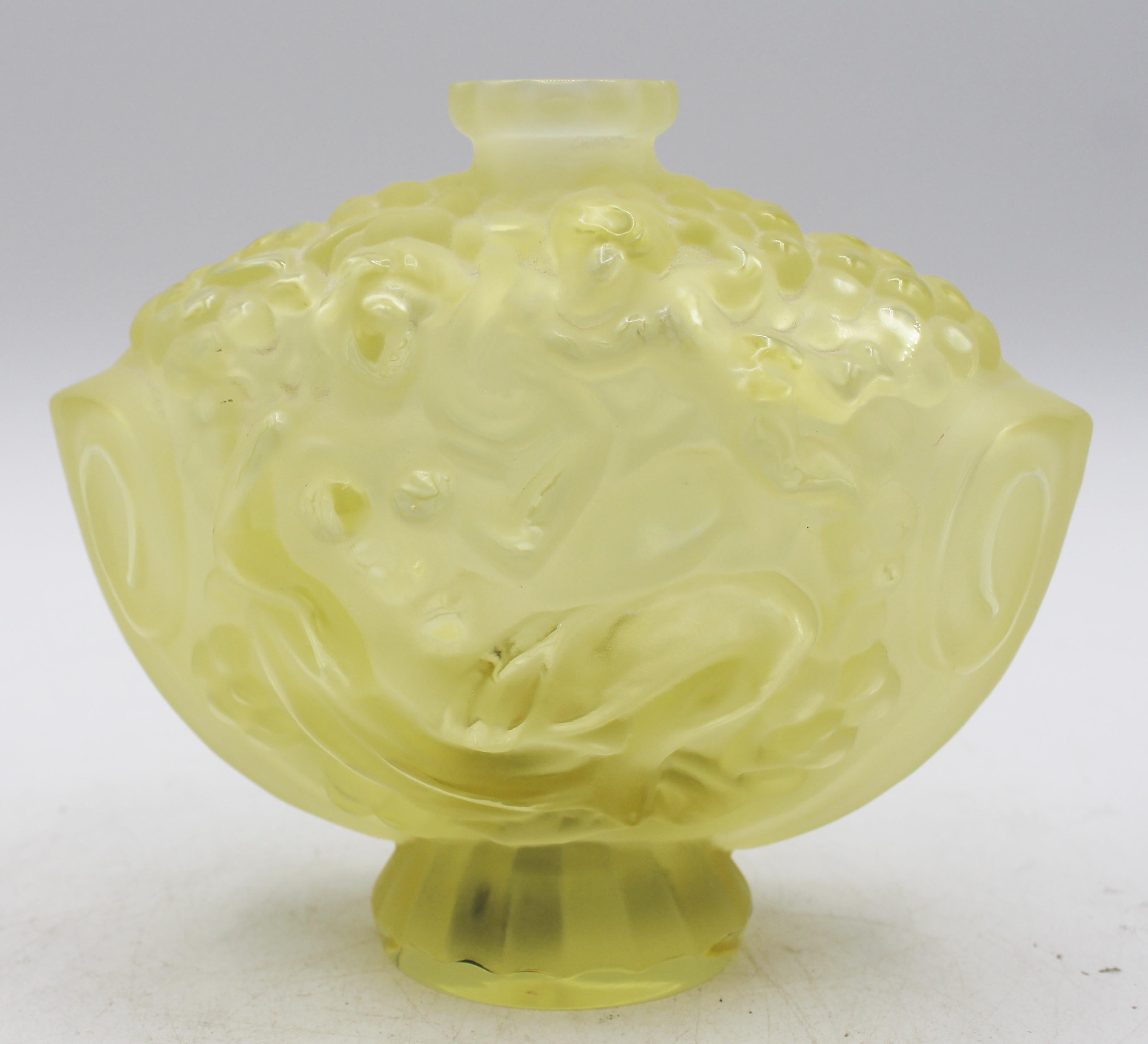 C. 1920s Czech Art Deco Lemon Yellow Frosted Glass Perfume Bottle & Stopper For Sale 4