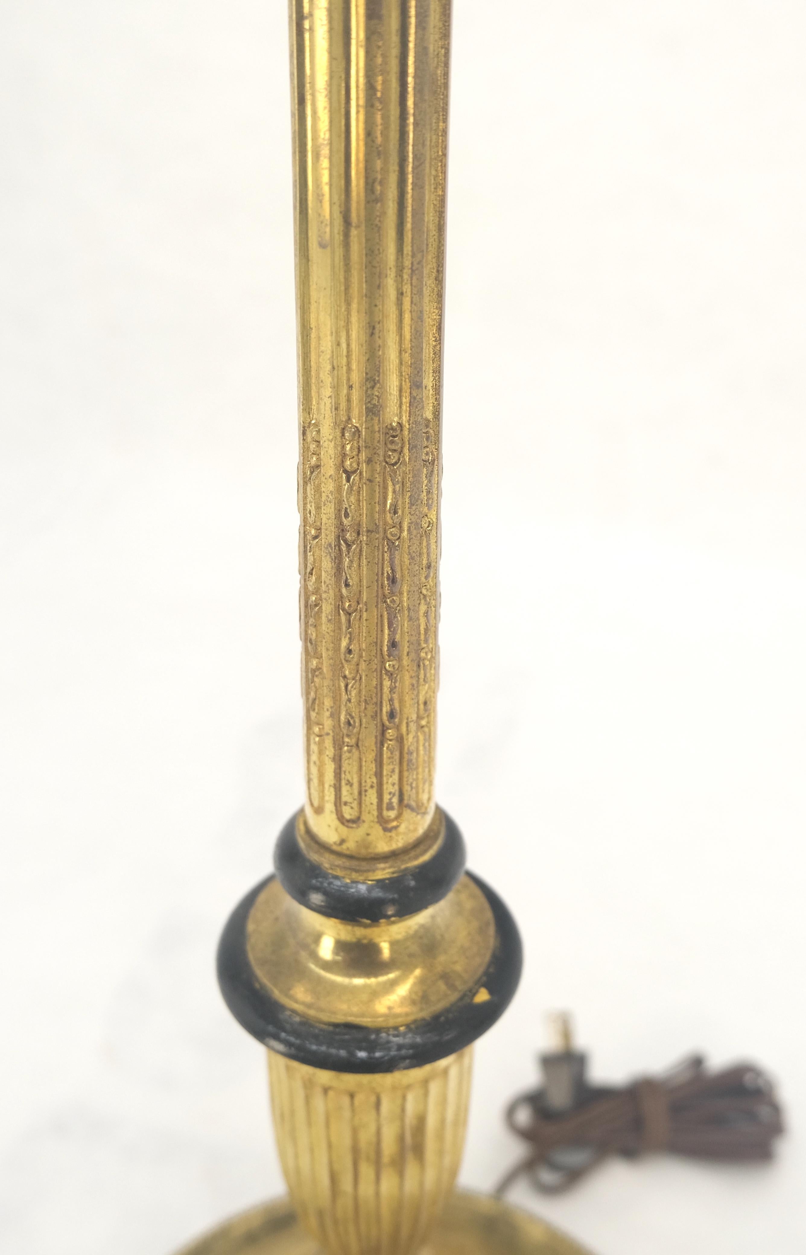 C. Lámpara de pie Deco Nouveau de latón macizo de los años 20 siglo XX en venta