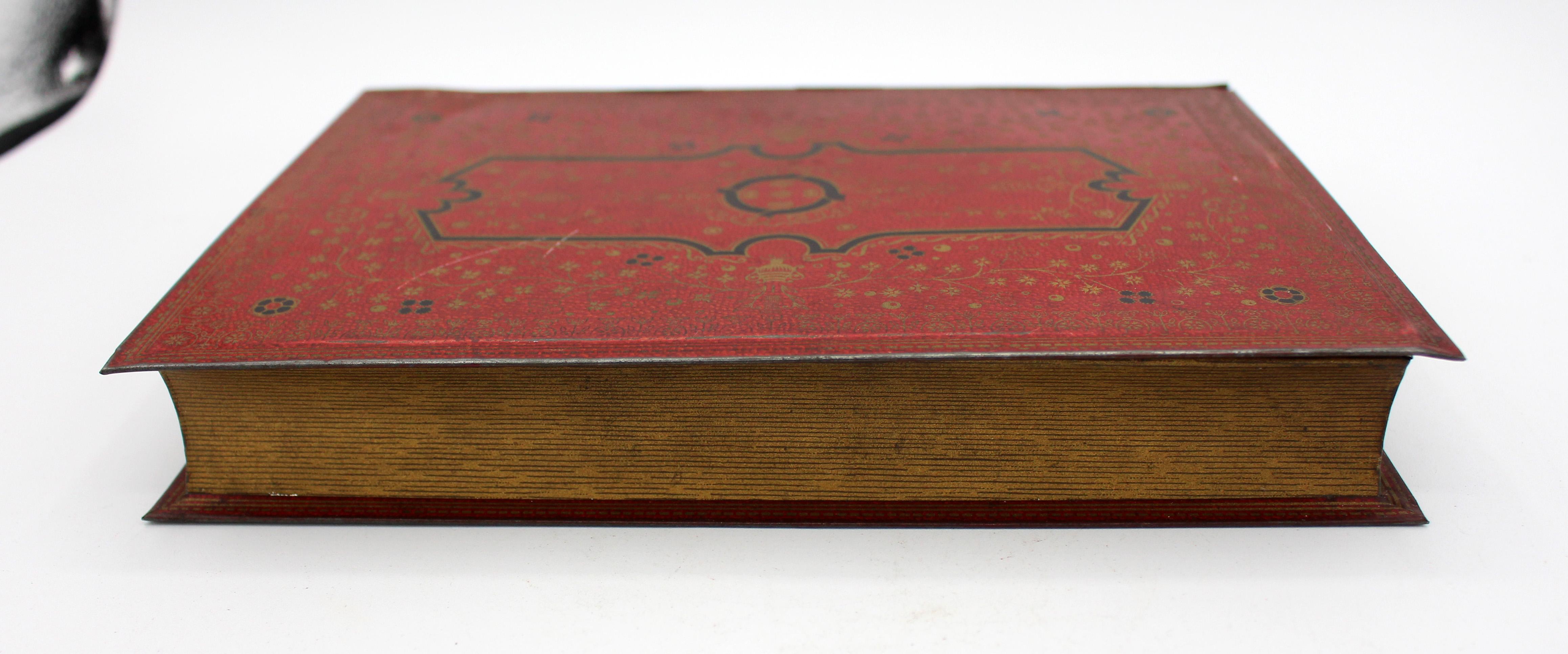 Mouvement esthétique c. Boîte à biscuits Scarlet Book Form A des années 1930-40 par Huntley & Palmers en vente