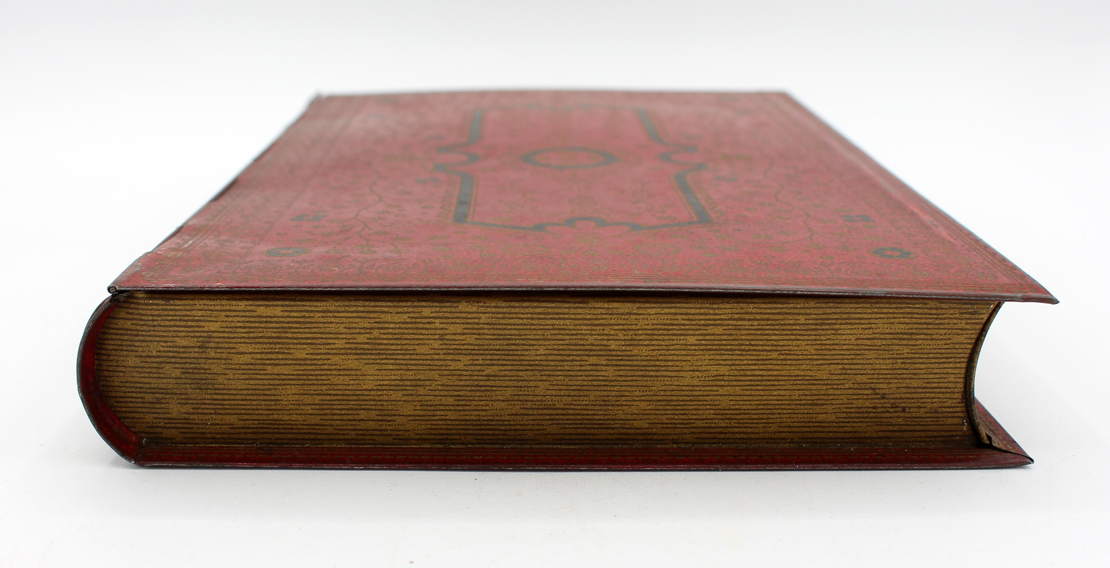 c. Boîte à biscuits Scarlet Book Form A des années 1930-40 par Huntley & Palmers Bon état - En vente à Chapel Hill, NC