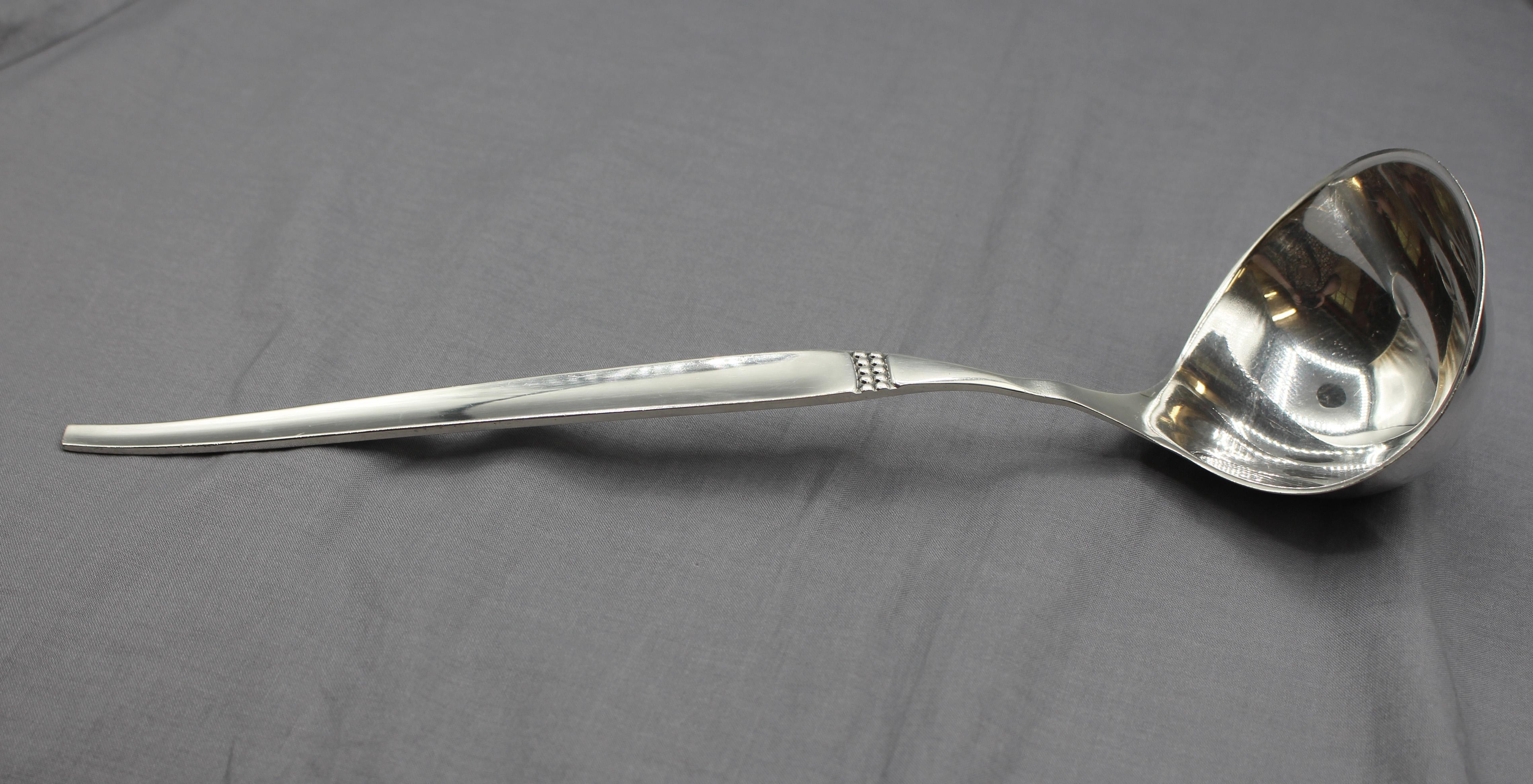 Milieu du XXe siècle C. 1930s 800 Standard Silver Soup or Punch Ladle by Robbe & Berking en vente