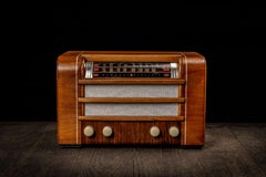 c. 1940 Restored L-630 Radio by General Electric