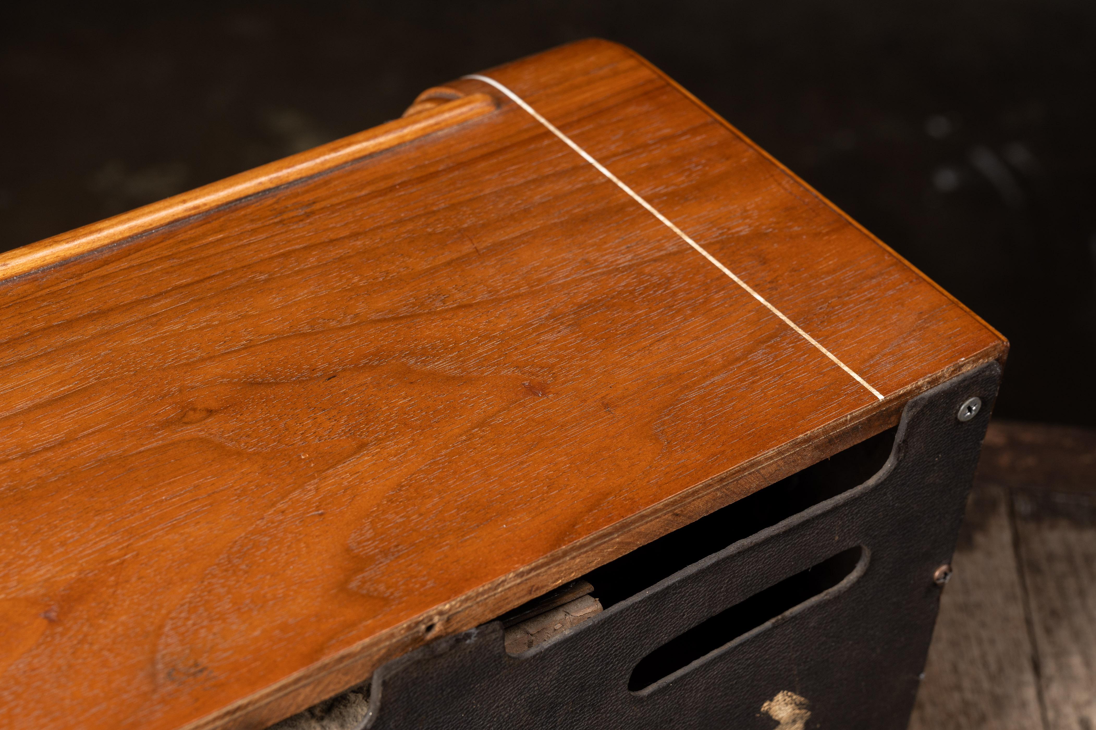 c. 1940 Radio L-630 restaurée de General Electric en vente 4