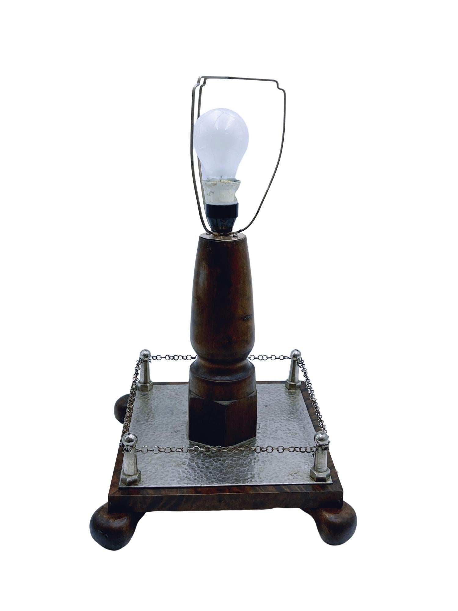 c. 1940s Arts & Crafts Hand-Crafted Table Lamp in Natural Birch - Unique Design en vente 3