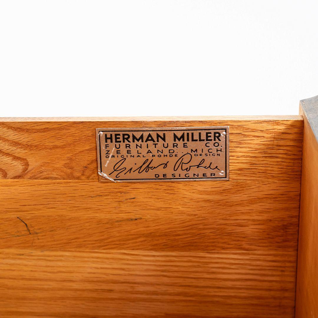 C. 1941 Gabinete de altavoces Gilbert Rohde para Herman Miller Paldao de acacia burilada en venta 3