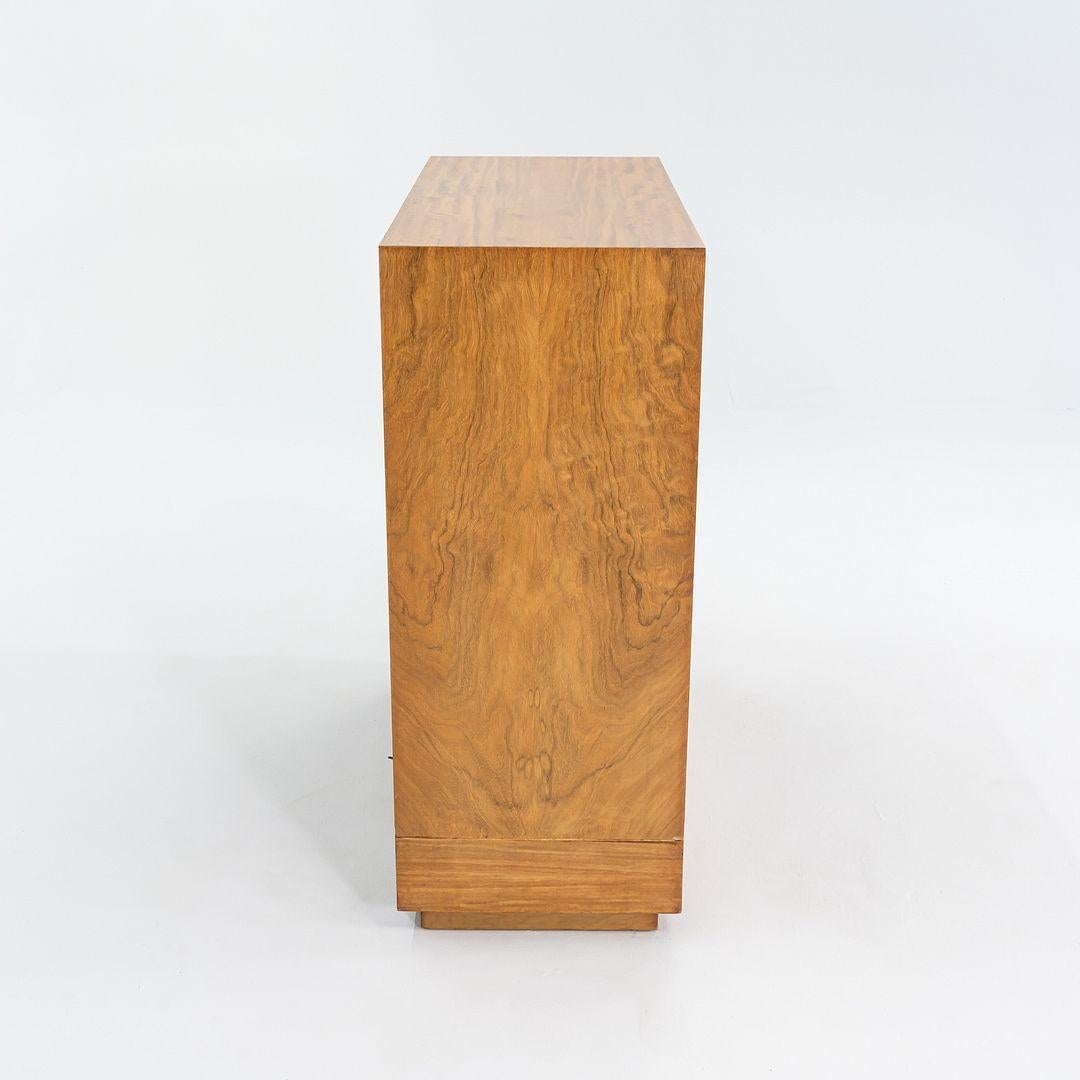 Armoire Paldao Gilbert Rohde pour Herman Miller avec portes en verre coulissantes, vers 1941 en vente 2
