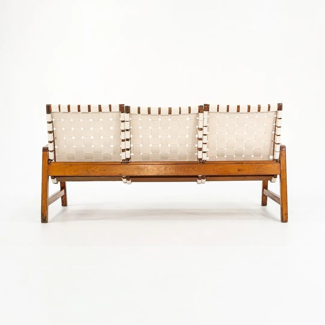 American C. 1941 Jens Risom for Knoll Associates Three-Seater Sofa/Settee w/ New Webbing For Sale