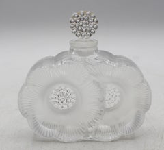 Alrededor de 1945-77: frasco de perfume francés «Deux Fleurs» de Lalique