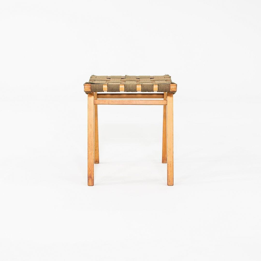 C. 1946 Jens Risom for Knoll Stool 667-W with Original Label For Sale 1