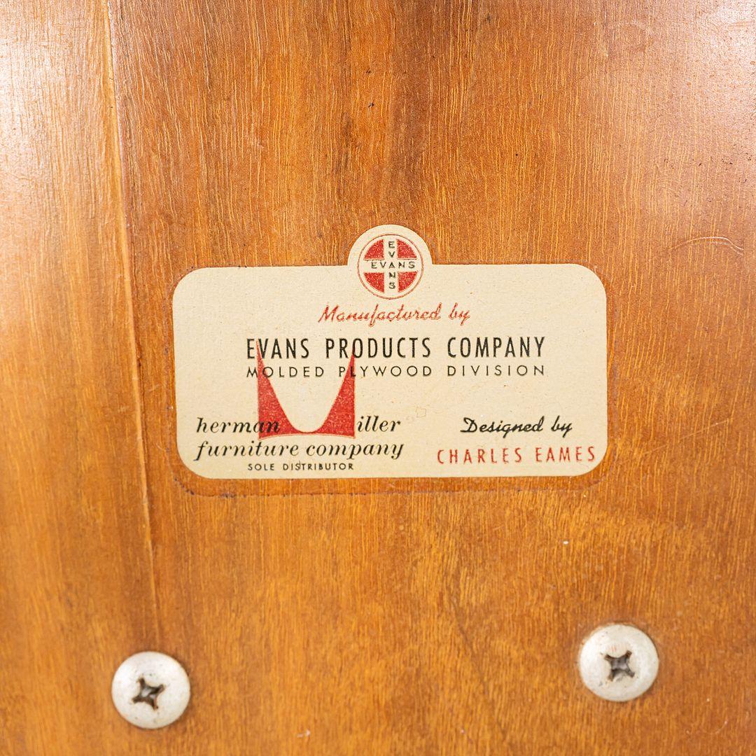 C. 1947 Herman Miller Evans Eames LCW Lounge Chair in Walnut In Good Condition In Philadelphia, PA