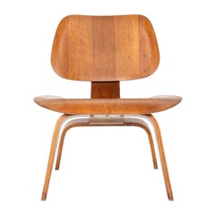C. 1947 Herman Miller Evans Eames LCW Lounge Chair in Walnut