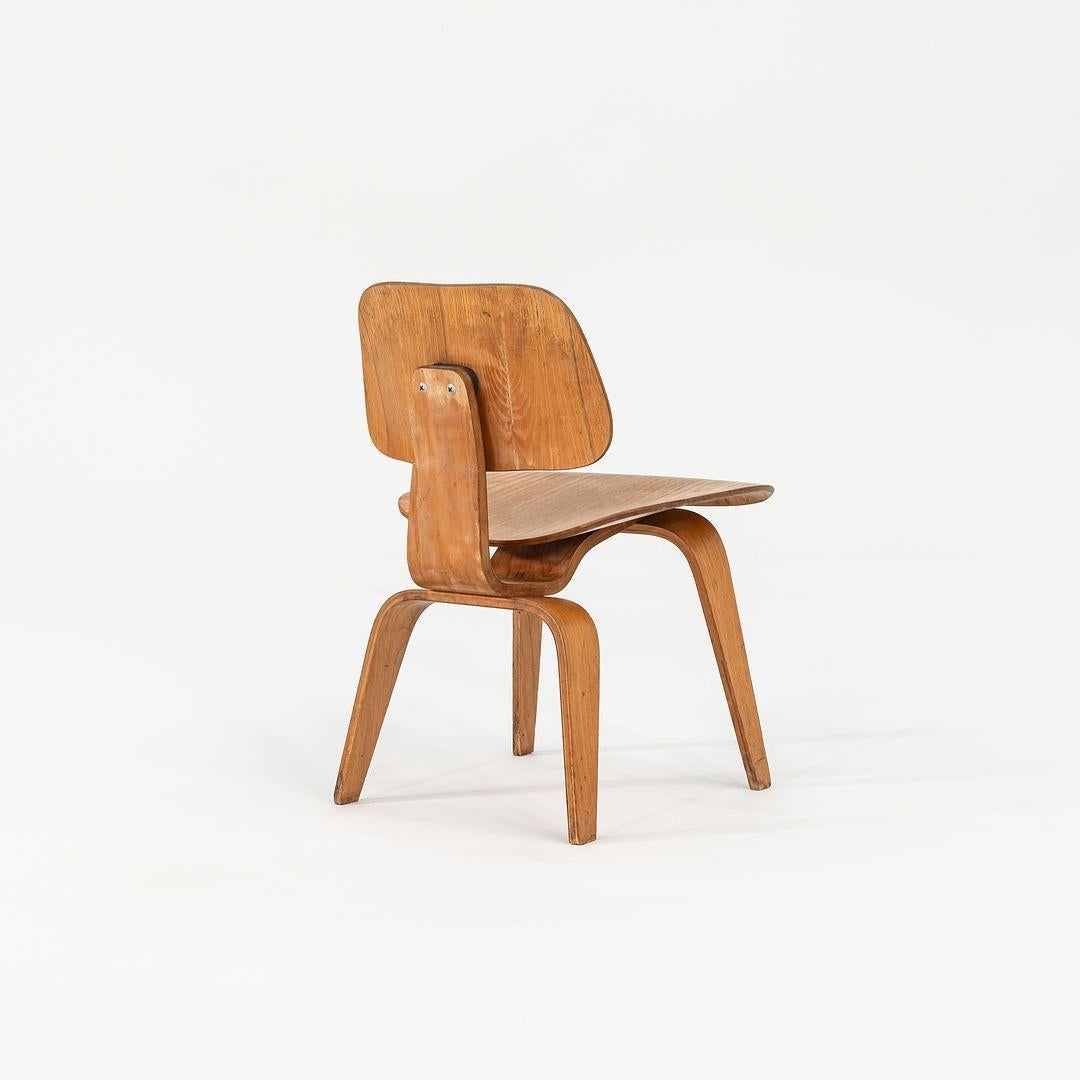 C. 1948 Set di 4 sedie da pranzo Evans Herman Miller Eames DCW in frassino calico in vendita 1
