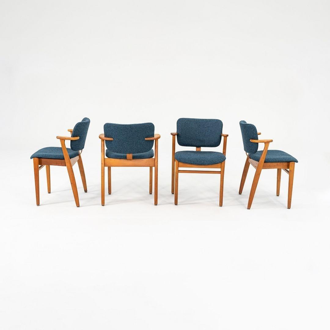 C. 1949 Set di quattro sedie da pranzo Knoll Domus di Ilmari Tapiovaara con Fabrice in vendita 5
