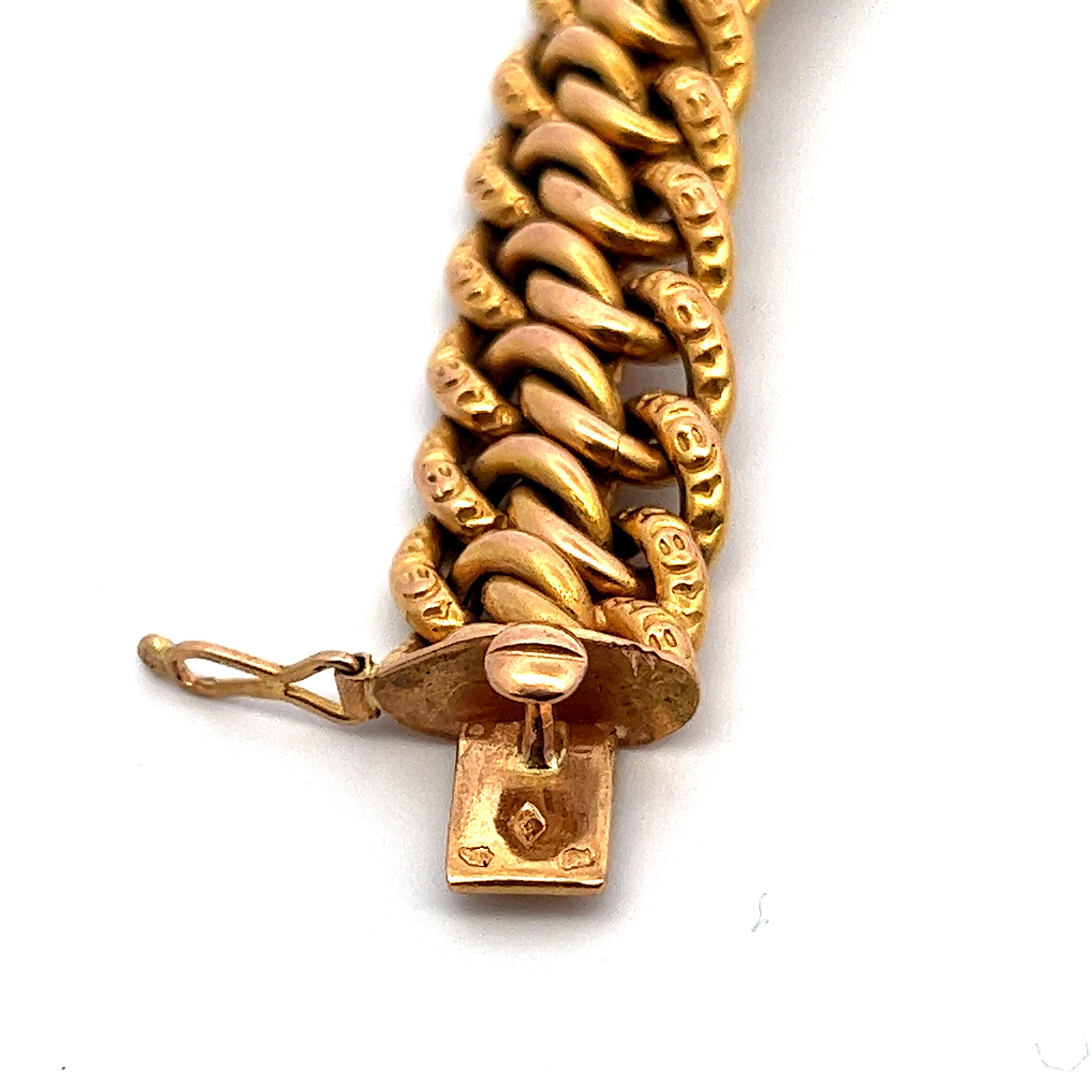 French Curb Link Bracelet Chain in 18 Karat Yellow Gold C. 1950  3