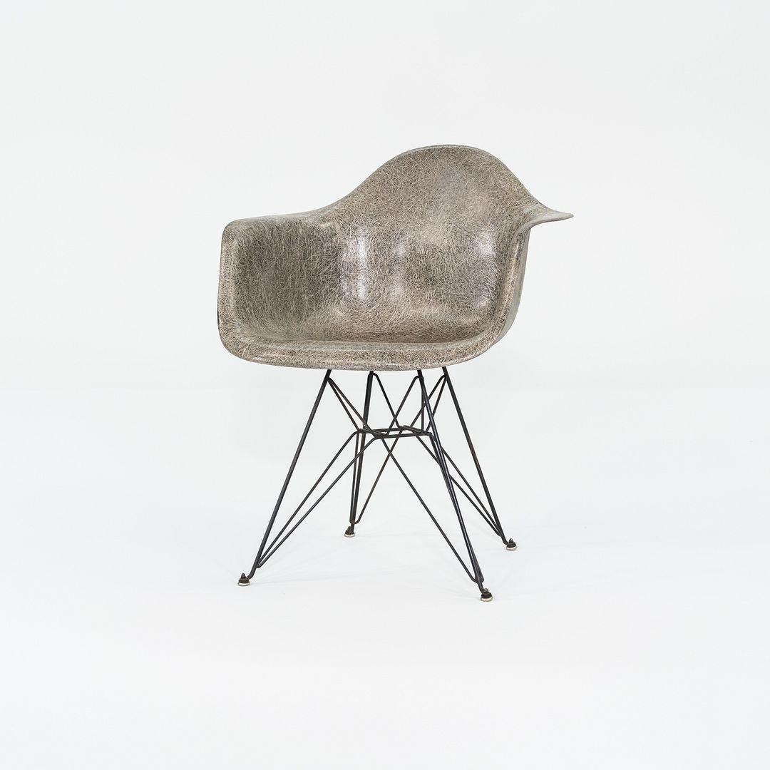 C. 1950 Herman Miller Eames Rope Edge DAR Arm Shell Chair in Elephant Hide Grey (Moderne) im Angebot