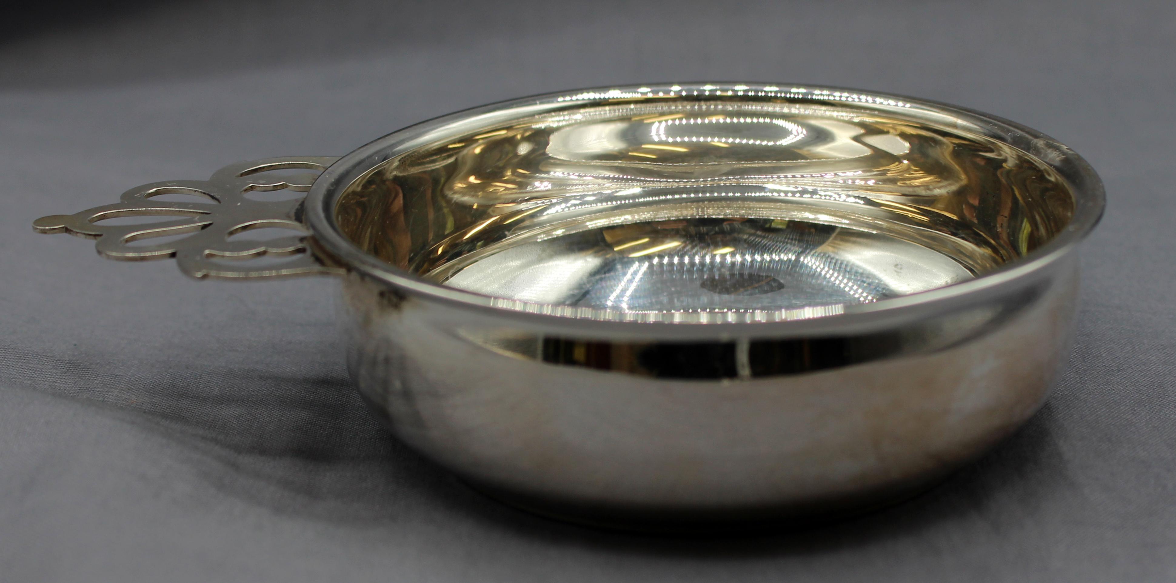 Coloniale americano c. Porringer in argento sterling del 1950 di WEB of Philadelphia in vendita