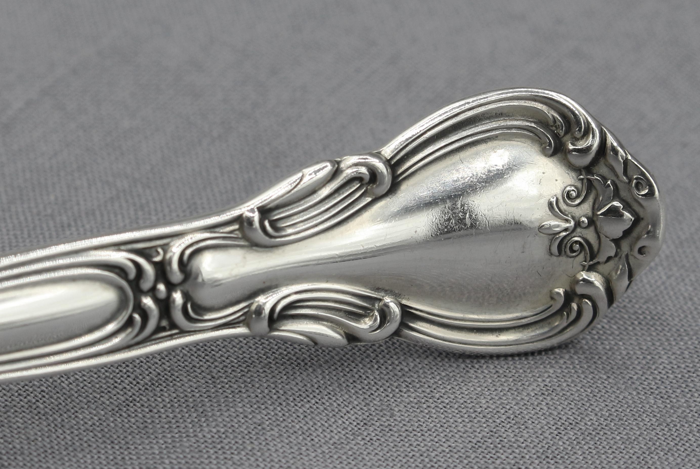 c. 1950s-70s Assembled Set of 8 Chantilly Sterling Silver Iced Tea Spoons by Gor In Good Condition In Chapel Hill, NC