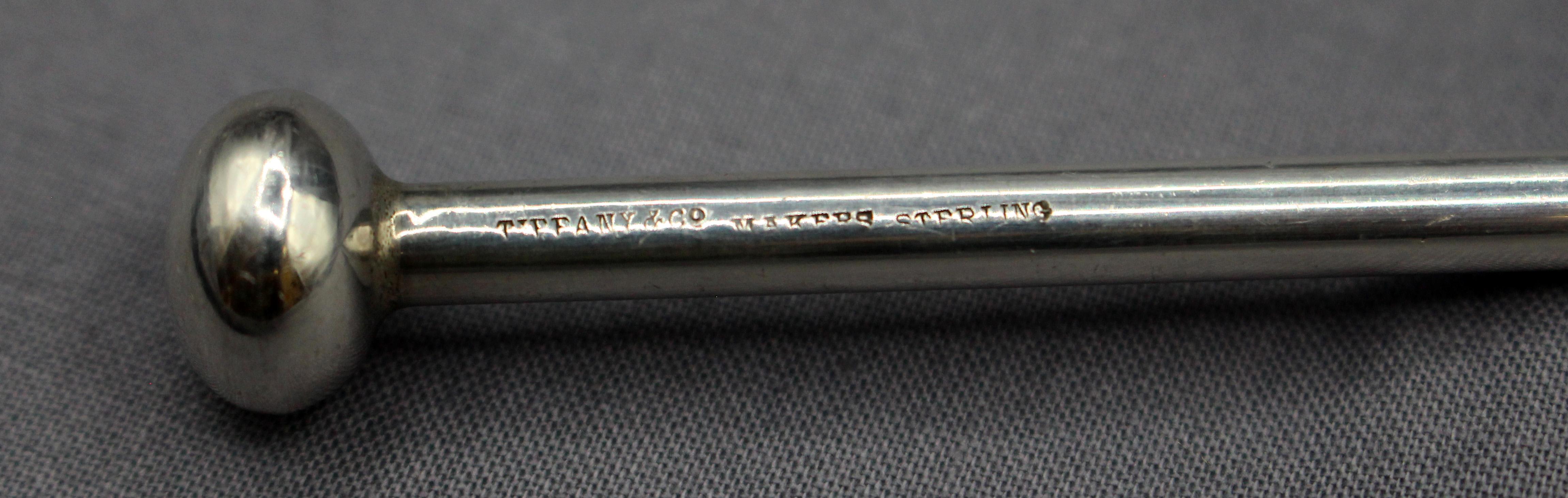 c. Agitador de cóctel o mosto de plata de ley de Tiffany & Co. de los años 50 Estadounidense