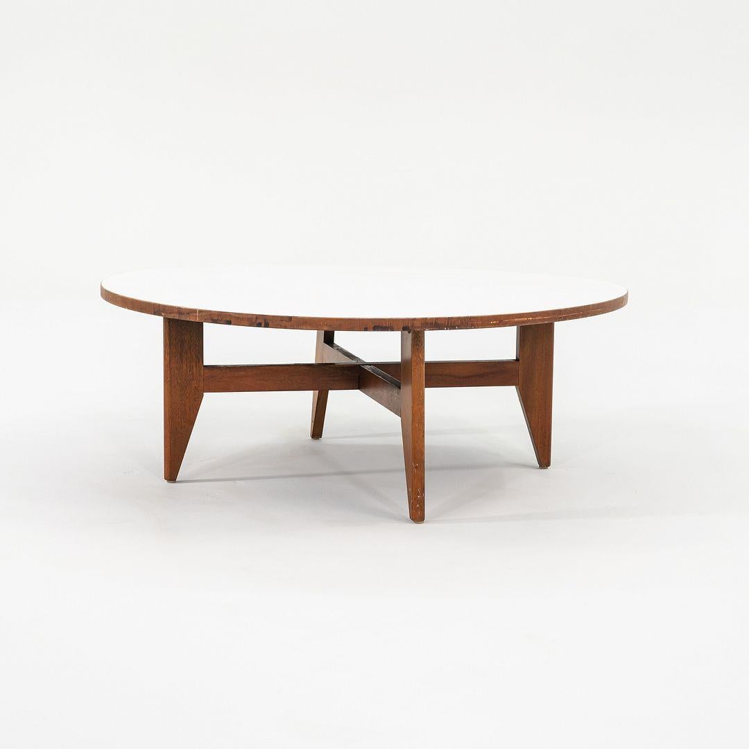 Américain C. 1952 Table basse en bois Model No. 5059 de George Nelson pour Herman Miller en vente