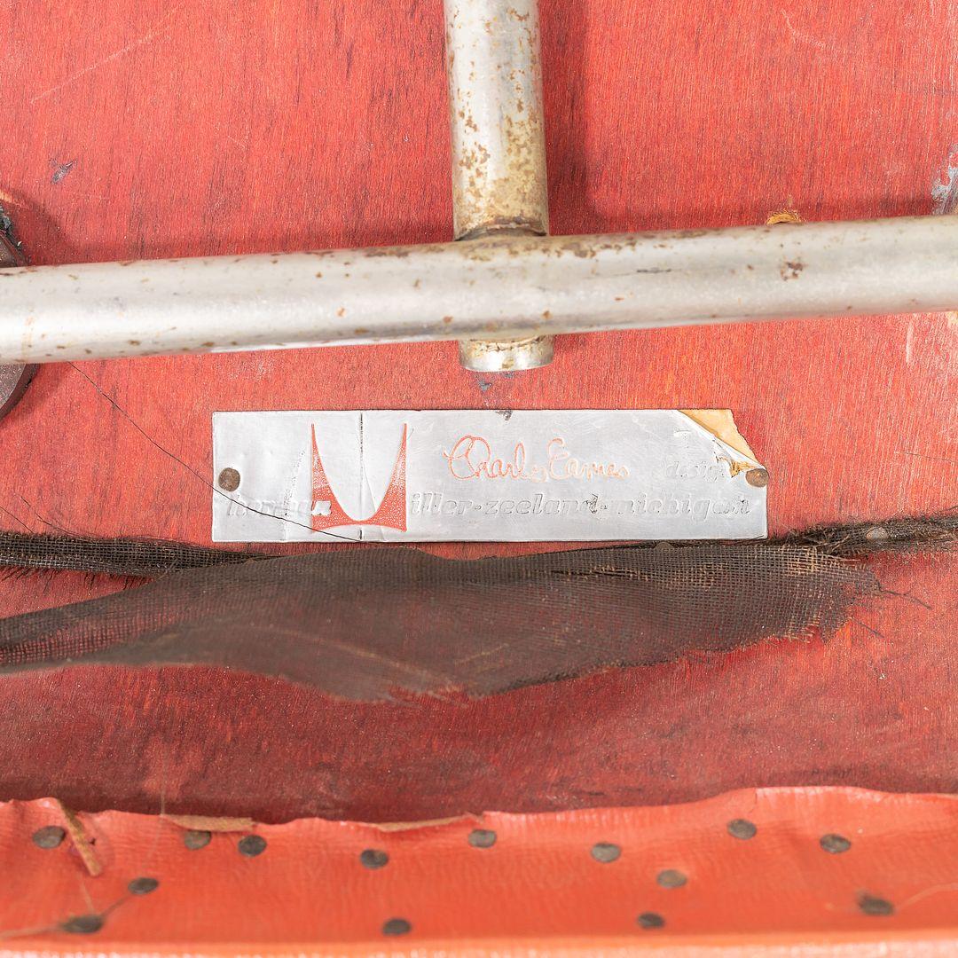 C. 1952 Seltener Herman Miller Evans Eames DCM Stuhl mit Originalpolsterung und Label (Sperrholz) im Angebot