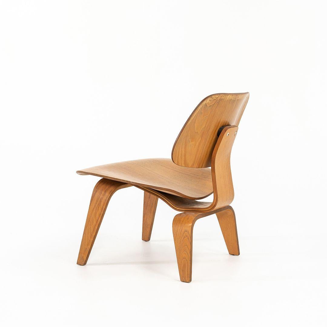 C. 1953 Silla Eames LCW Lounge de Herman Miller en fresno calicó en venta 2