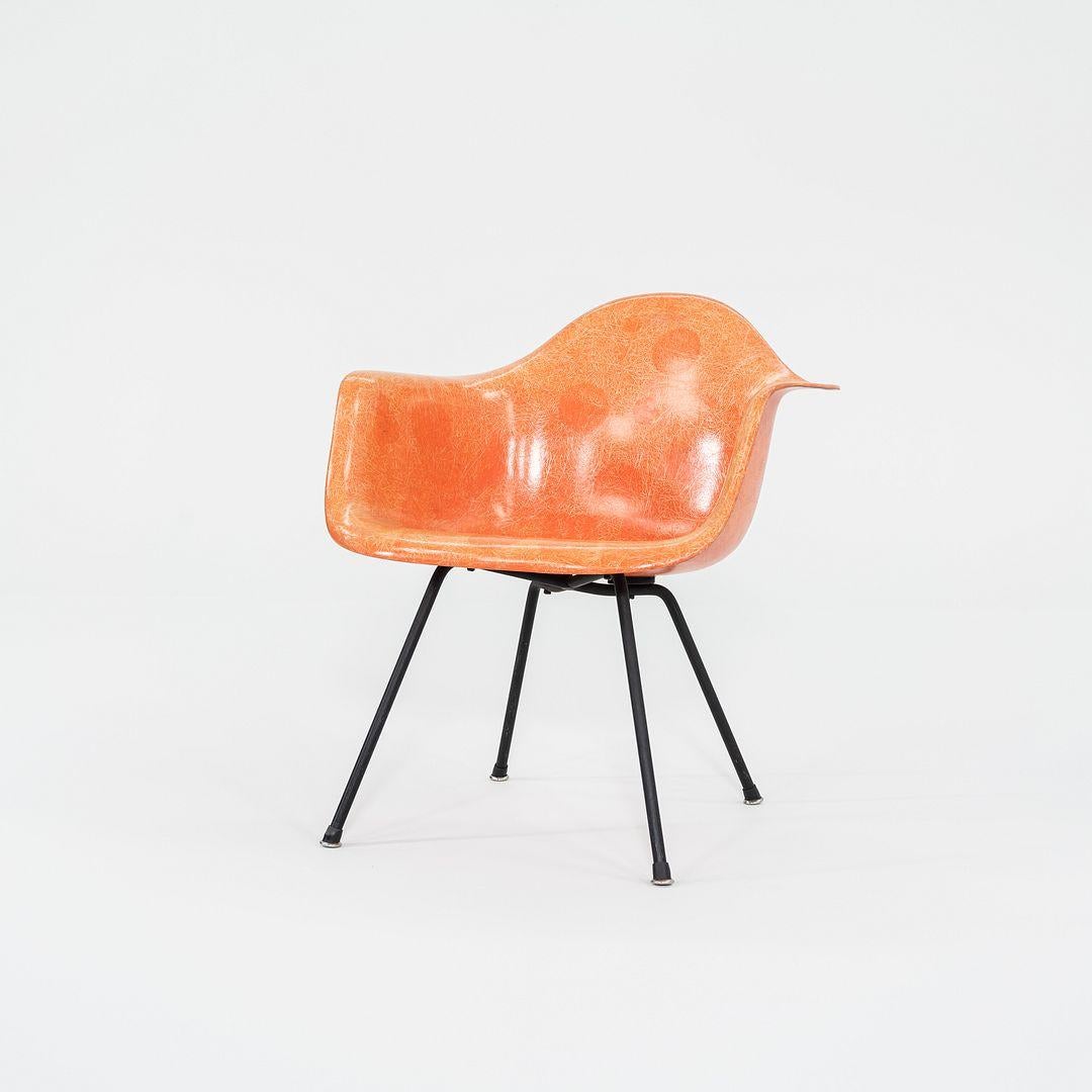 C. 1954 Eames Zenith Herman Miller MAX Arm Shell Chair in Rot/Orange Fiberglas im Angebot 2