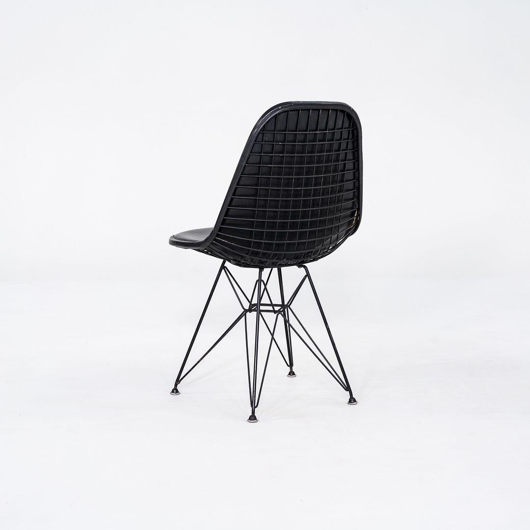 C. 1954 Herman Miller Eames DKR-1 Wire Dining Side Chair avec Naugahyde noir en vente 3