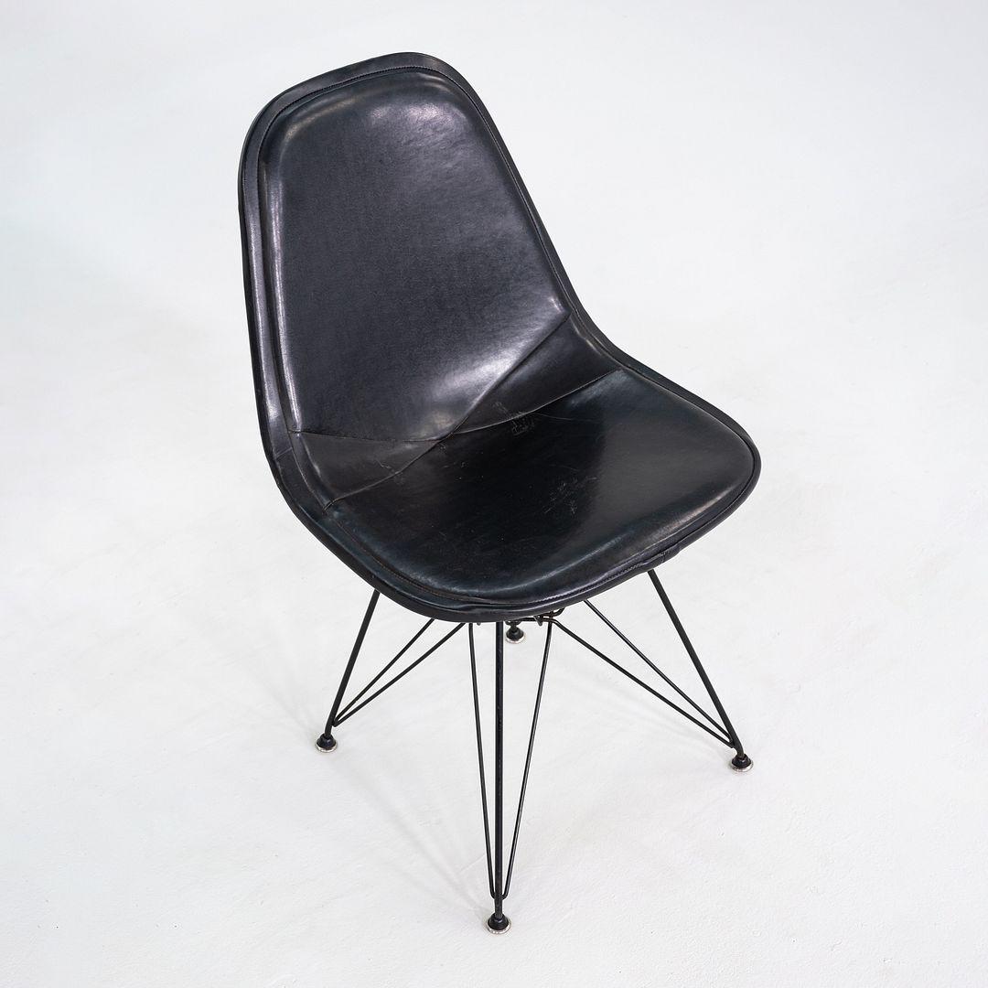 Acier C. 1954 Herman Miller Eames DKR-1 Wire Dining Side Chair avec Naugahyde noir en vente
