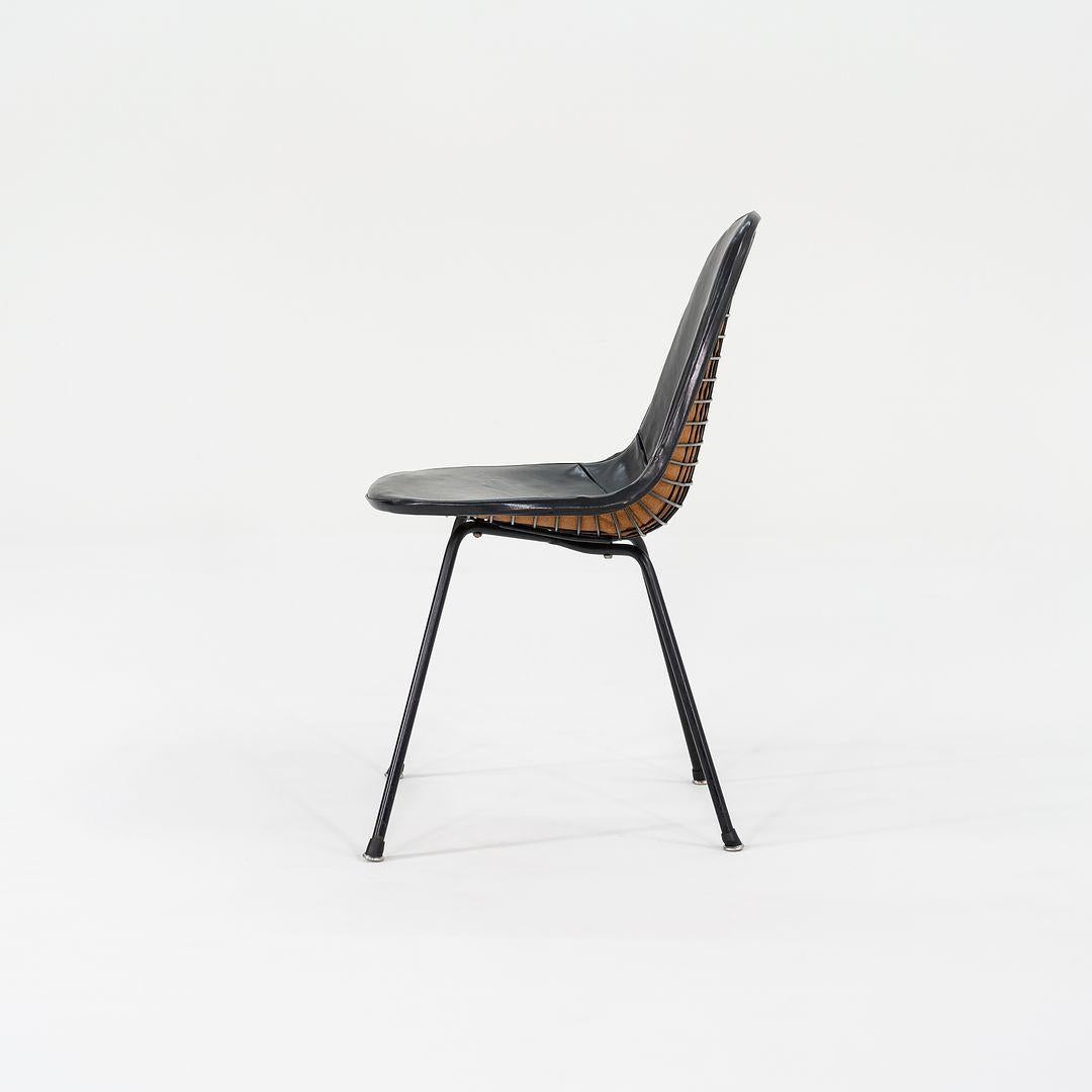 Modern C. 1954 Set of Four Charles & Ray Eames for Herman Miller DKX Wire Dining Chairs For Sale