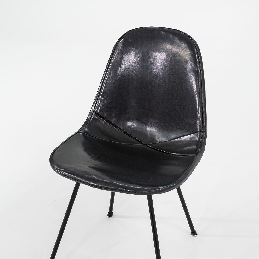 Steel C. 1954 Set of Four Charles & Ray Eames for Herman Miller DKX Wire Dining Chairs For Sale