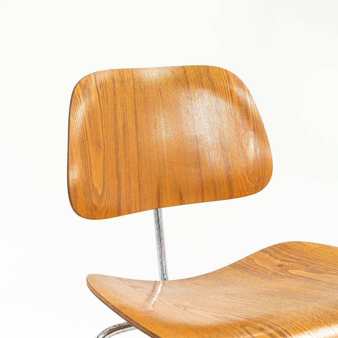 C. 1955 Charles and Ray Eames für Herman Miller DCM Chair in Calico Ash im Angebot 3