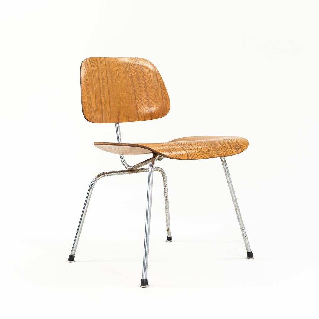 C. 1955 Charles and Ray Eames für Herman Miller DCM Chair in Calico Ash im Angebot 1