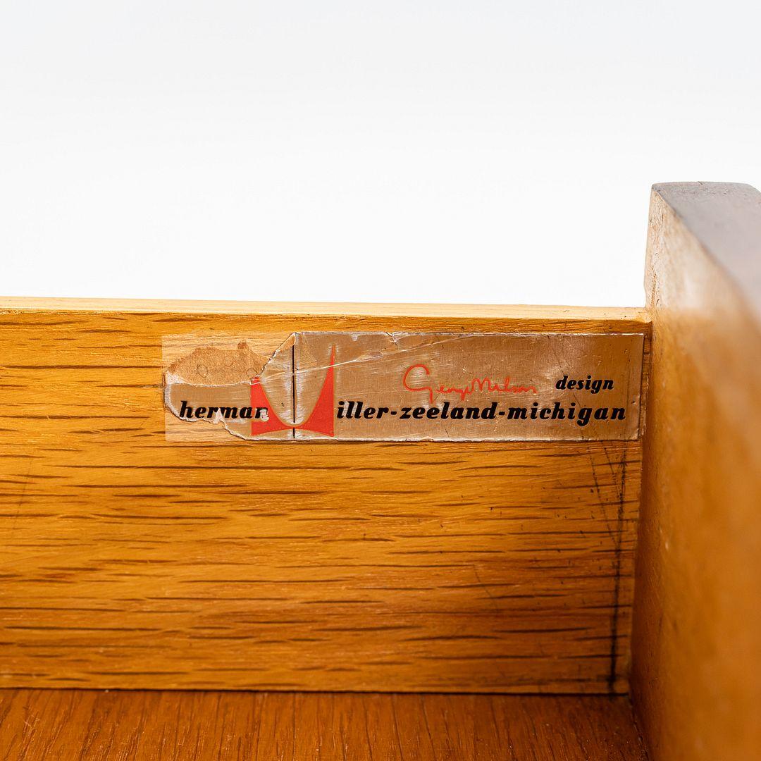 Moderno C. 1955 George Nelson per Herman Miller Comodino/Comodino in vendita