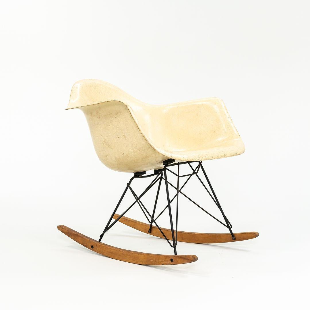 Mid-20th Century C. 1956 Herman Miller Eames RAR Rocking Arm Chair in Parchment Fiberglass For Sale