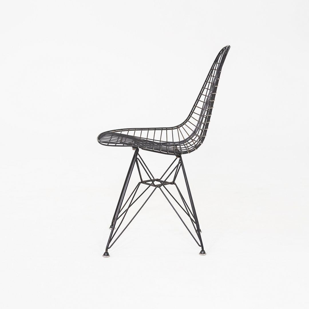 C. 1956 Pair of Herman Miller Eames DKR Wire Dining Chairs with Eiffel Bases In Good Condition For Sale In Philadelphia, PA