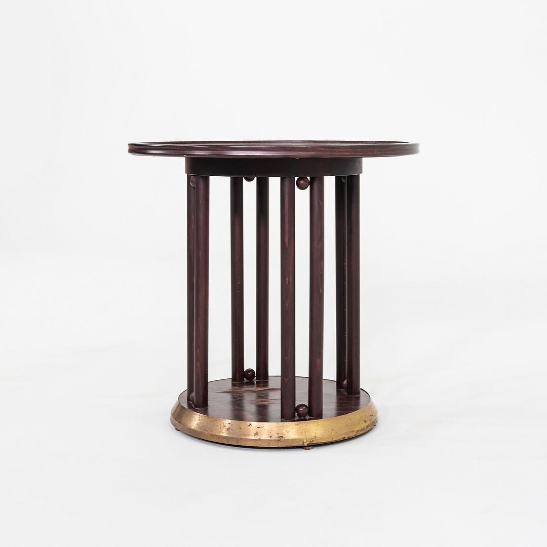 Moderne C. 1960s Josef Hoffmann pour Wittmann d'Autriche Table à café / d'appoint Fledermaus en vente