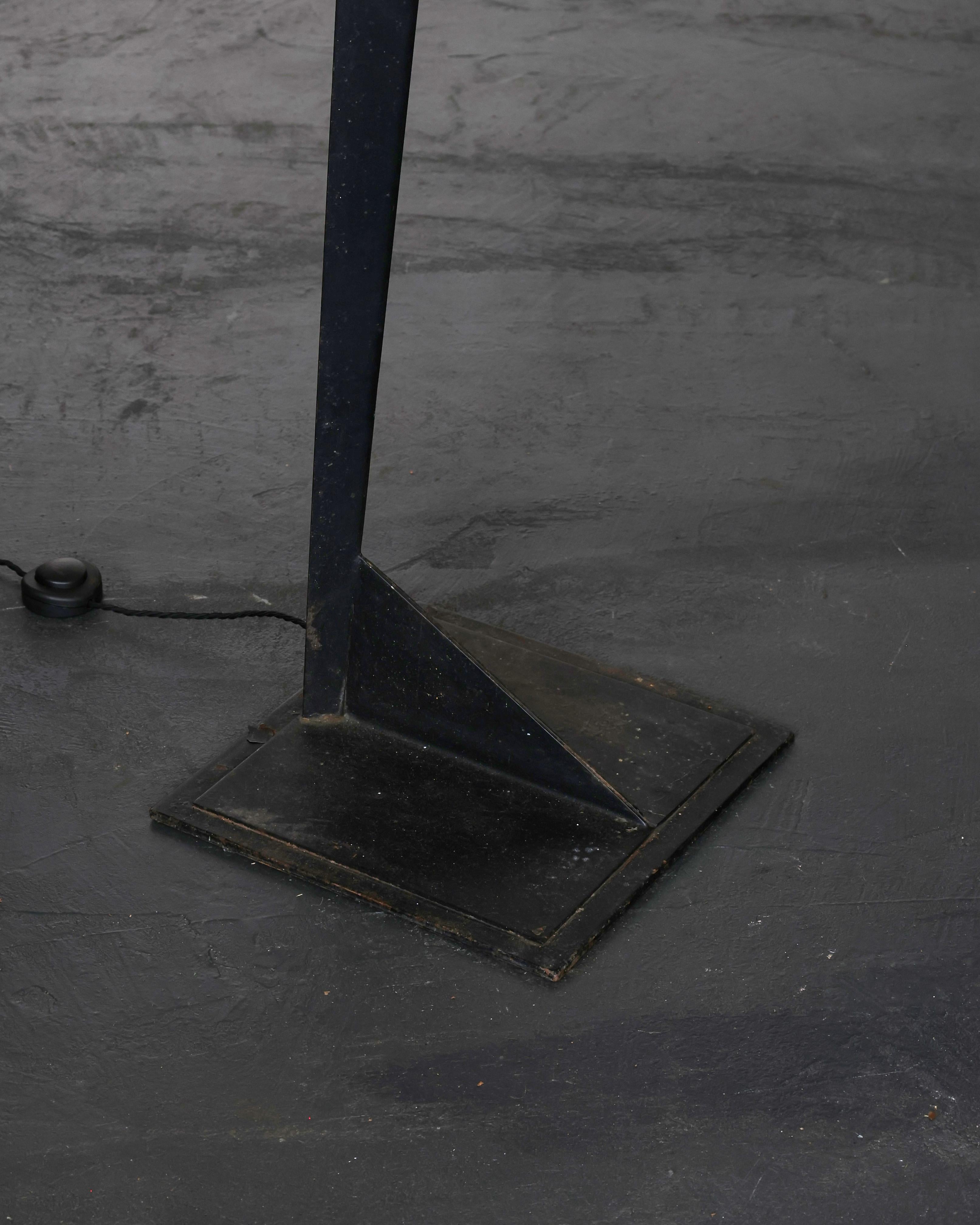 C. 1960s Modernist Italian Steel Standard Lamp/Up lighter For Sale 5
