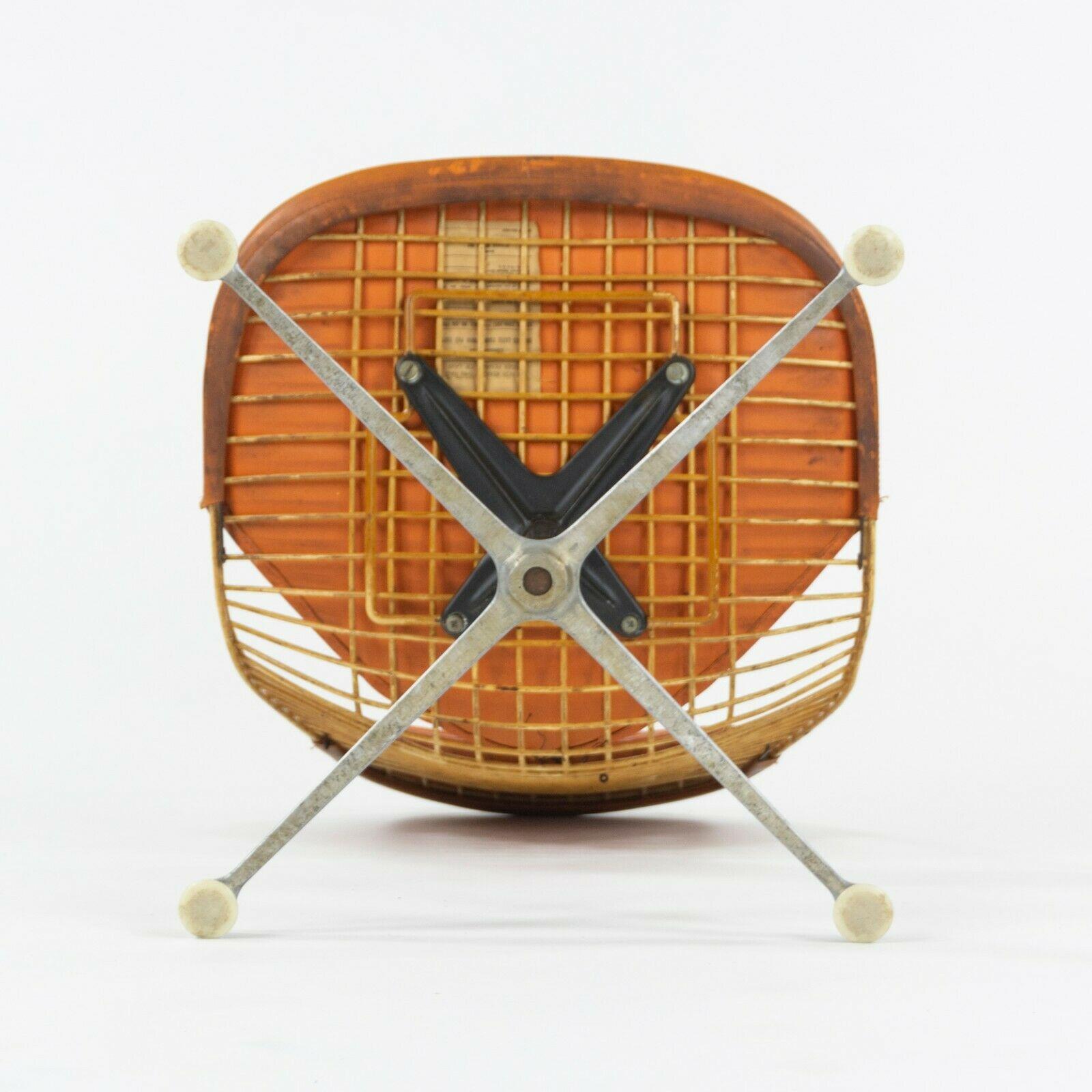 C. 1961 Set of 6 Herman Miller Eames Orange Bikini Pad Swivel PKC2 Dining Chairs For Sale 3