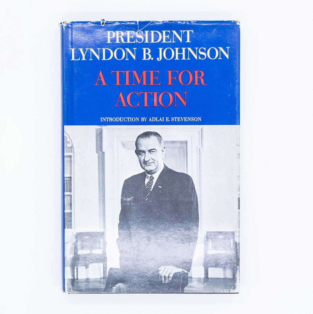 C. 1966 Tre libri del Presidente Lyndon B. Johnson a Gordon Bunshaft del SOM in vendita 3