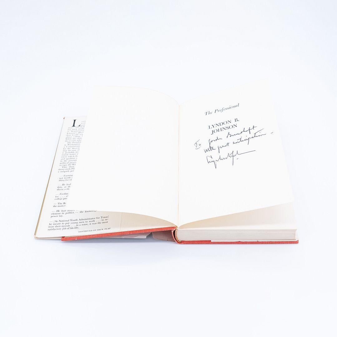 C. 1966 Tre libri del Presidente Lyndon B. Johnson a Gordon Bunshaft del SOM in vendita 5