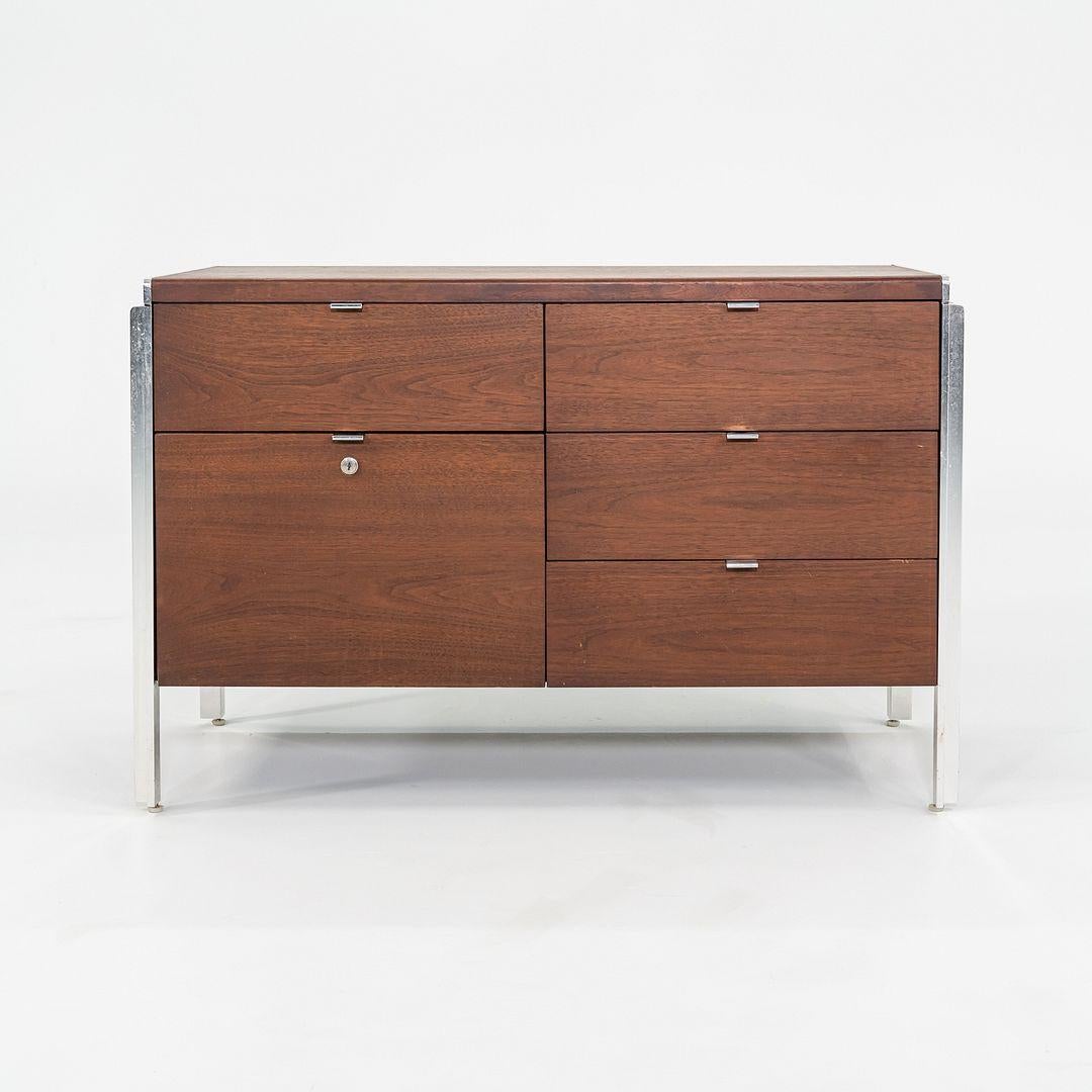 C. 1968 Alexis Yermakov Electa Series 42 inch Credenza Cabinet in Walnut en vente 5