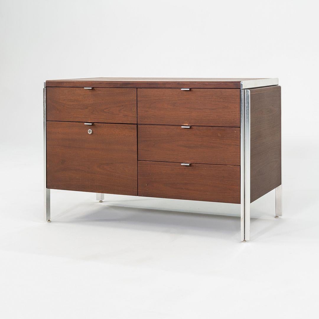 C. 1968 Alexis Yermakov Electa Series 42 inch Credenza Cabinet in Walnut Bon état - En vente à Philadelphia, PA