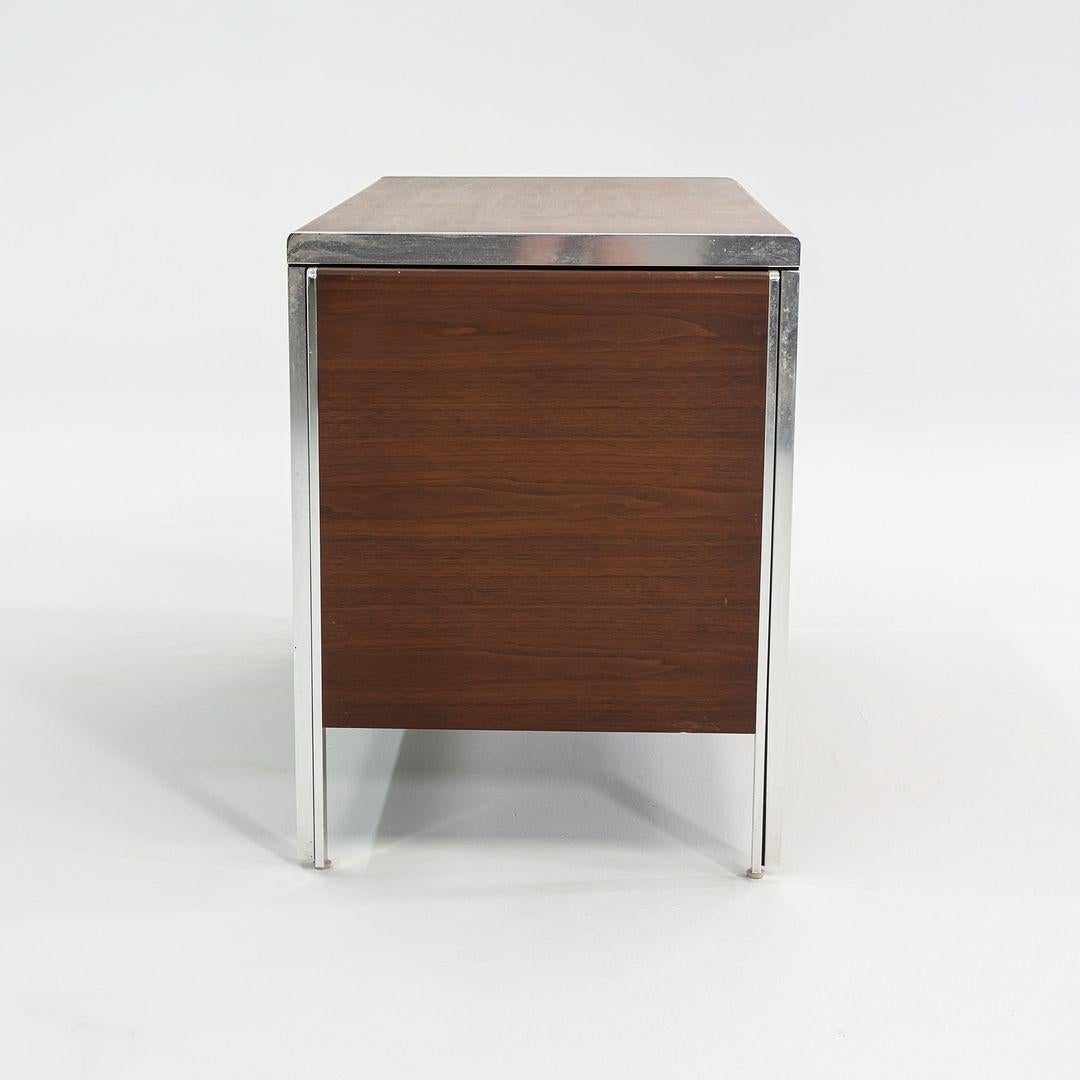 Milieu du XXe siècle C. 1968 Alexis Yermakov Electa Series 42 inch Credenza Cabinet in Walnut en vente