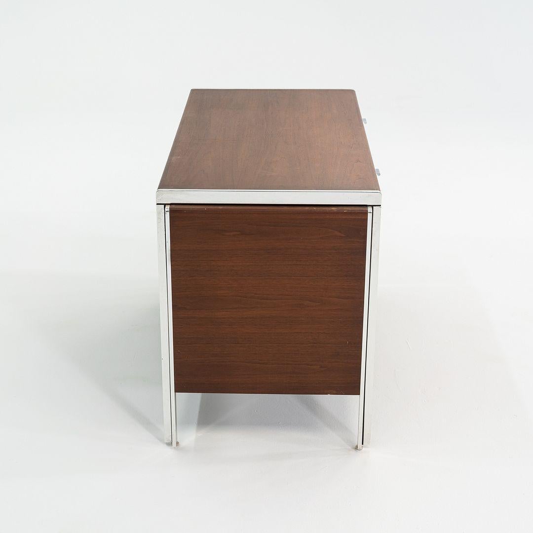 C. 1968 Alexis Yermakov Electa Series 42 inch Credenza Cabinet in Walnut en vente 2