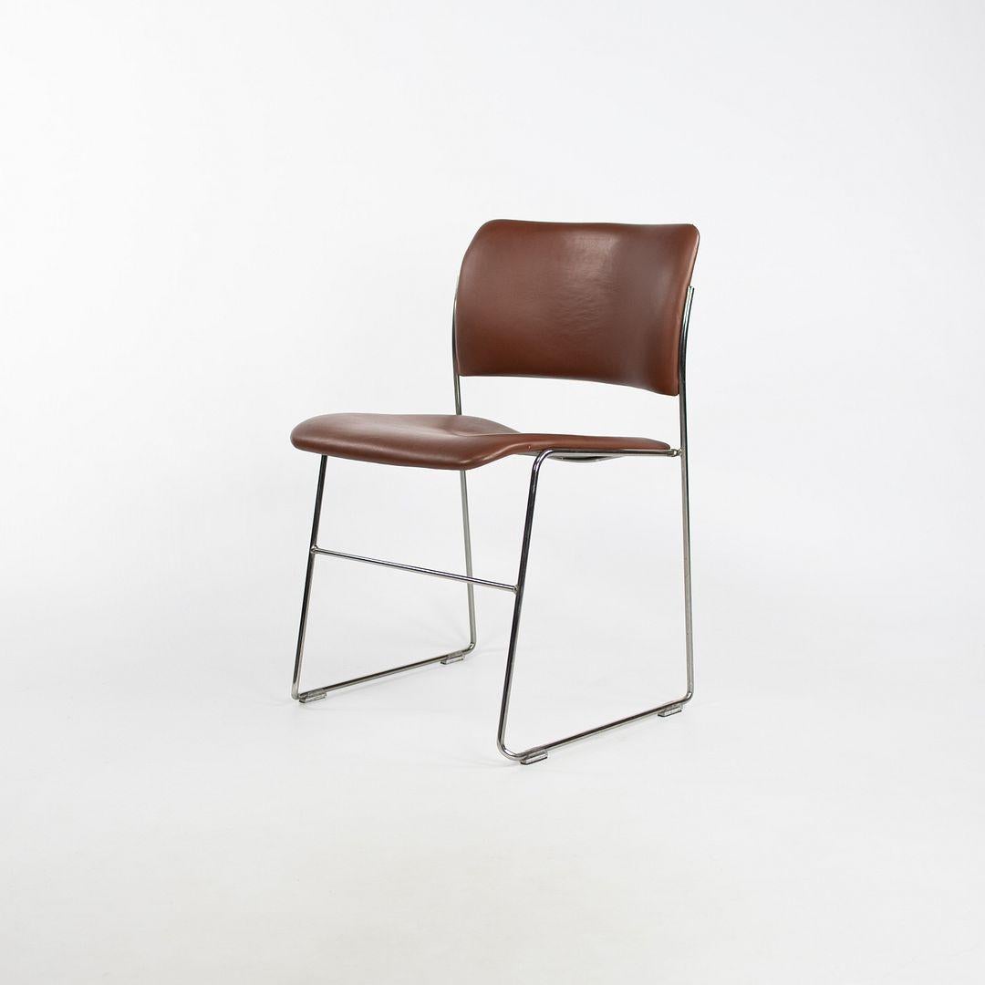 C. 1970 David Rowland for General Fireproofing 40/4 Stacking Chair in Leather (Chaise empilable 40/4 en cuir) en vente 4